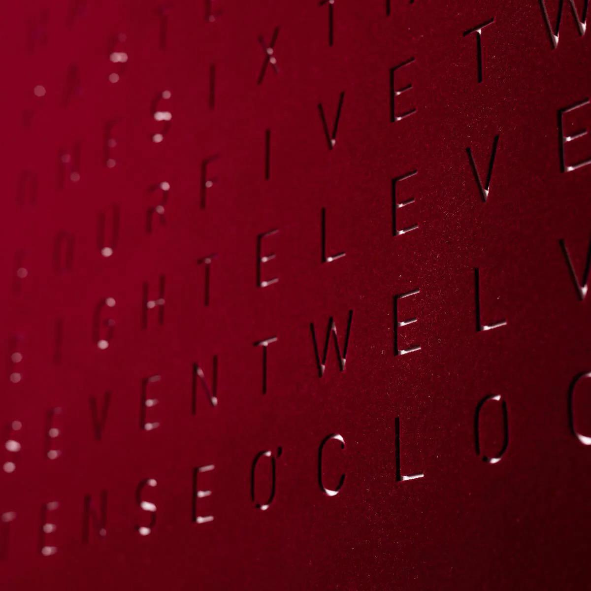 Qlocktwo Frontcover für Wanduhr Earth 45 | Red Velvet | FCRRVC
