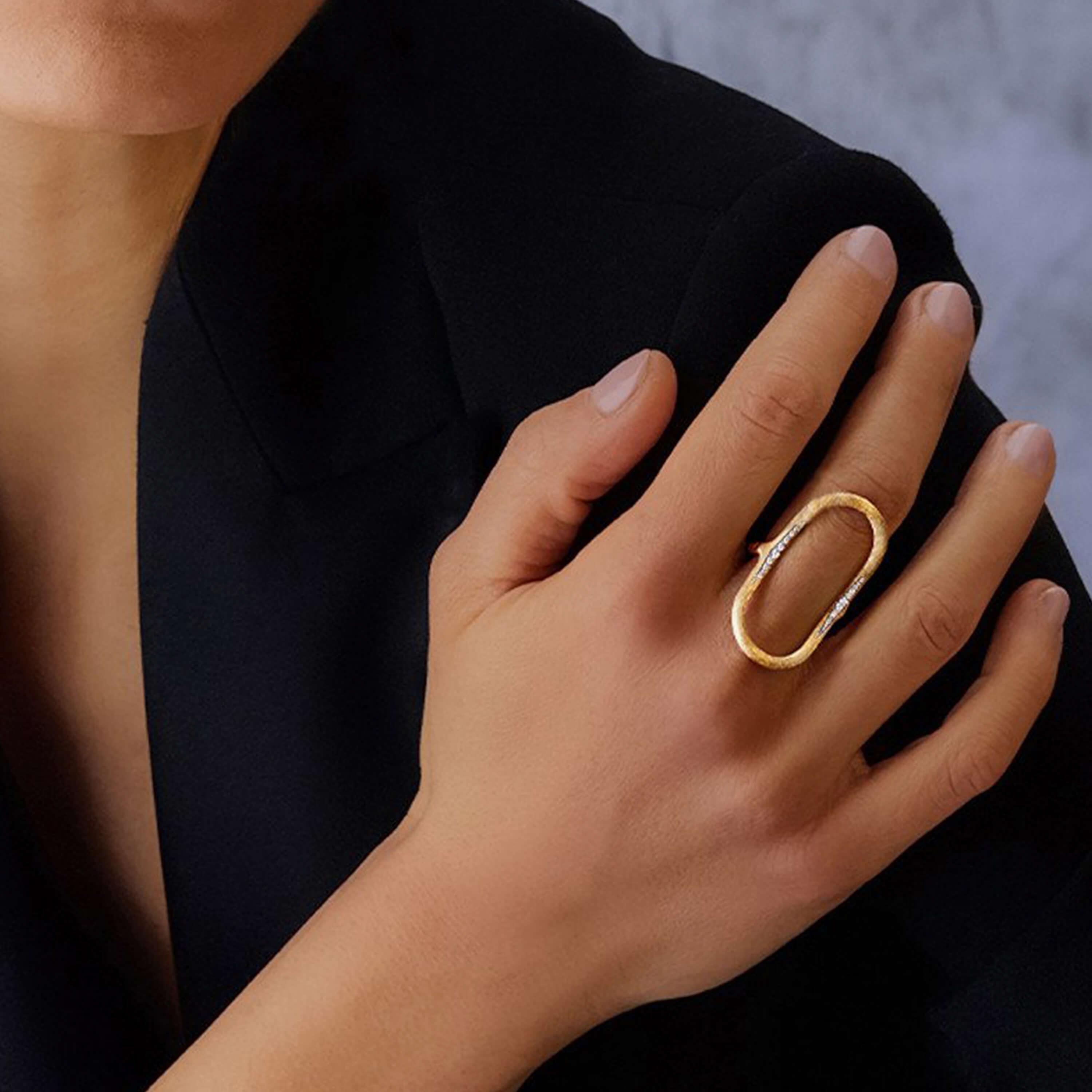 Nani's ring Libera, yellow gold, AS6-602