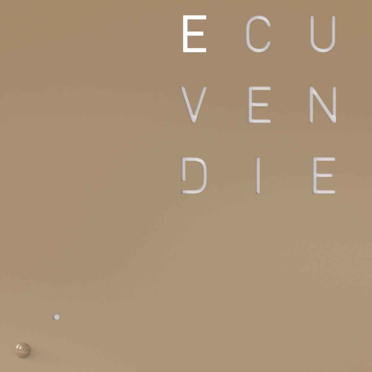 Qlocktwo Wanduhr Earth 90 | Hazelnut | LG4HAPC