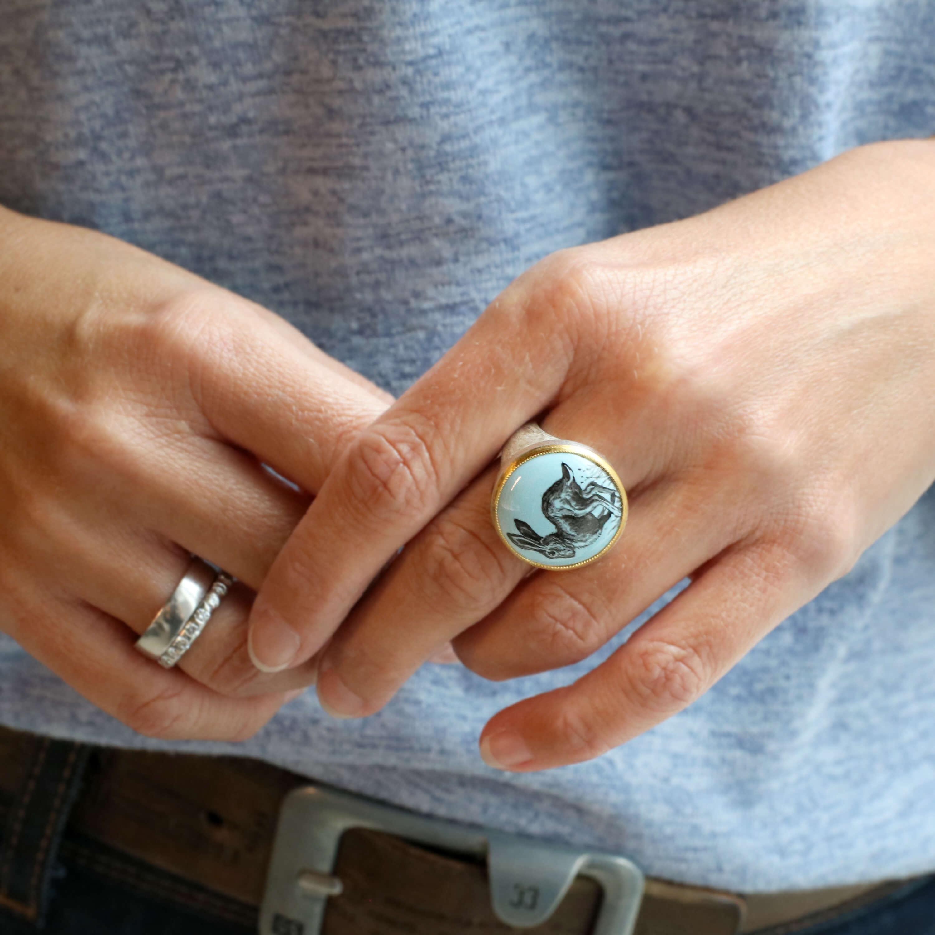 Materia Prima ring, jumping hare, MP R004/10