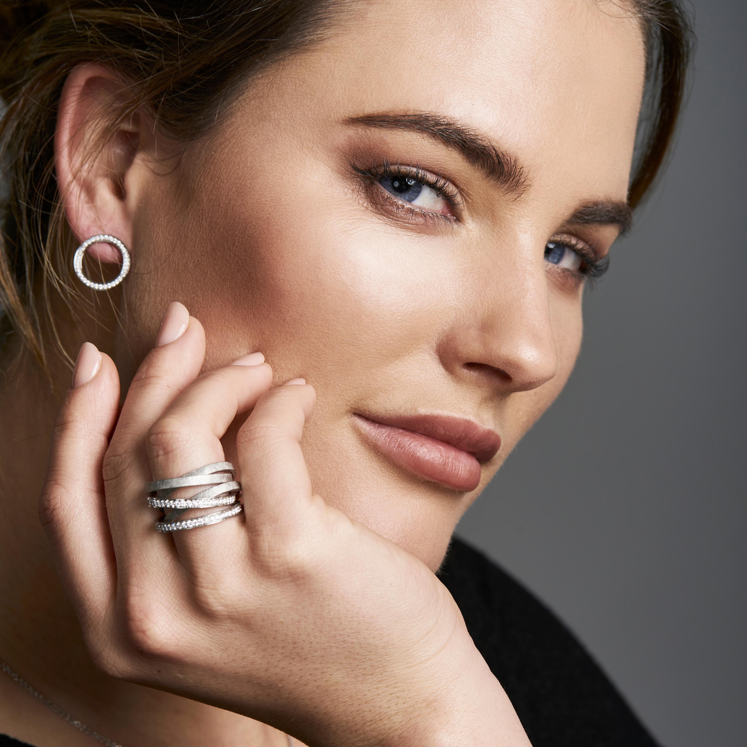 Schmuckwerk stud earrings diamond fever, white gold, SO825-WG