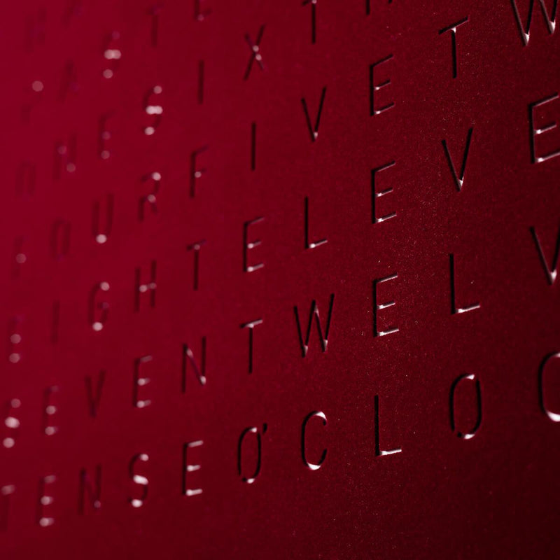 Qlocktwo Wanduhr Earth 45 | Red Velvet | QT4BLRRVC