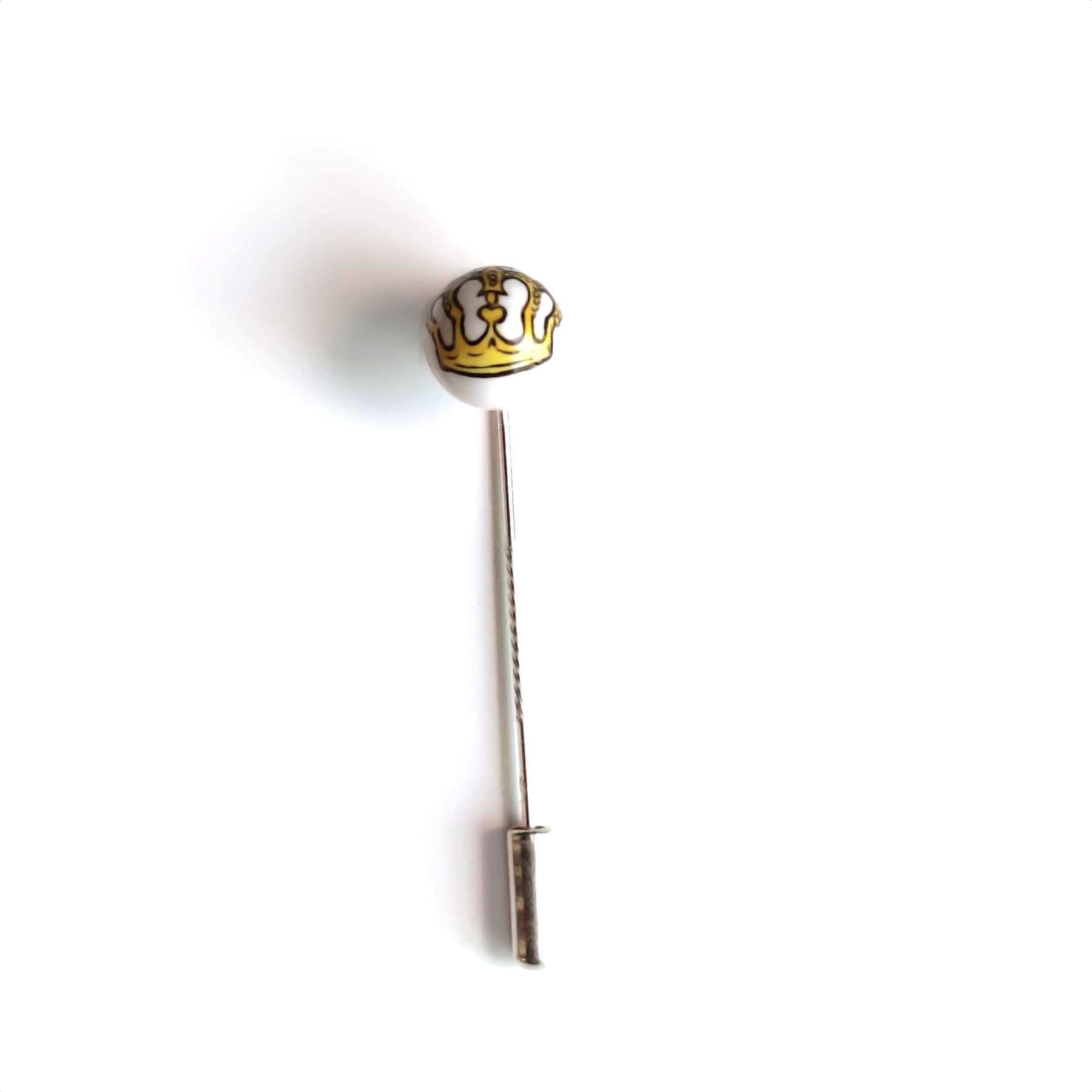 Crown pin, silver