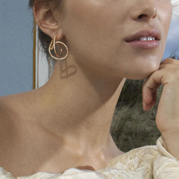 Ole Lynggaard Creolen Twisted Love, weiße Diamanten, A3096-402