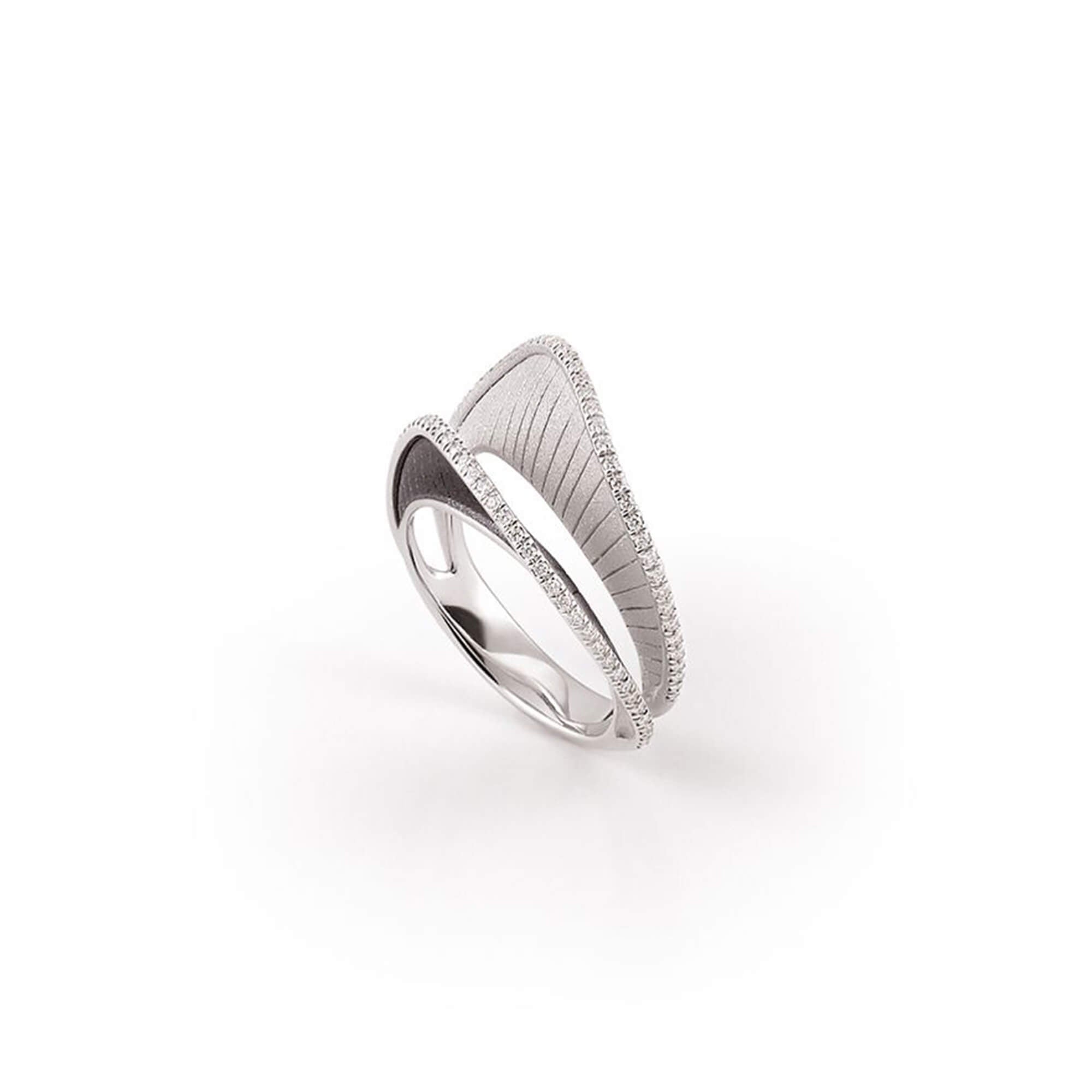 Annamaria Cammilli Ring Regina, Black Lava &amp; White Ice, GAN3140